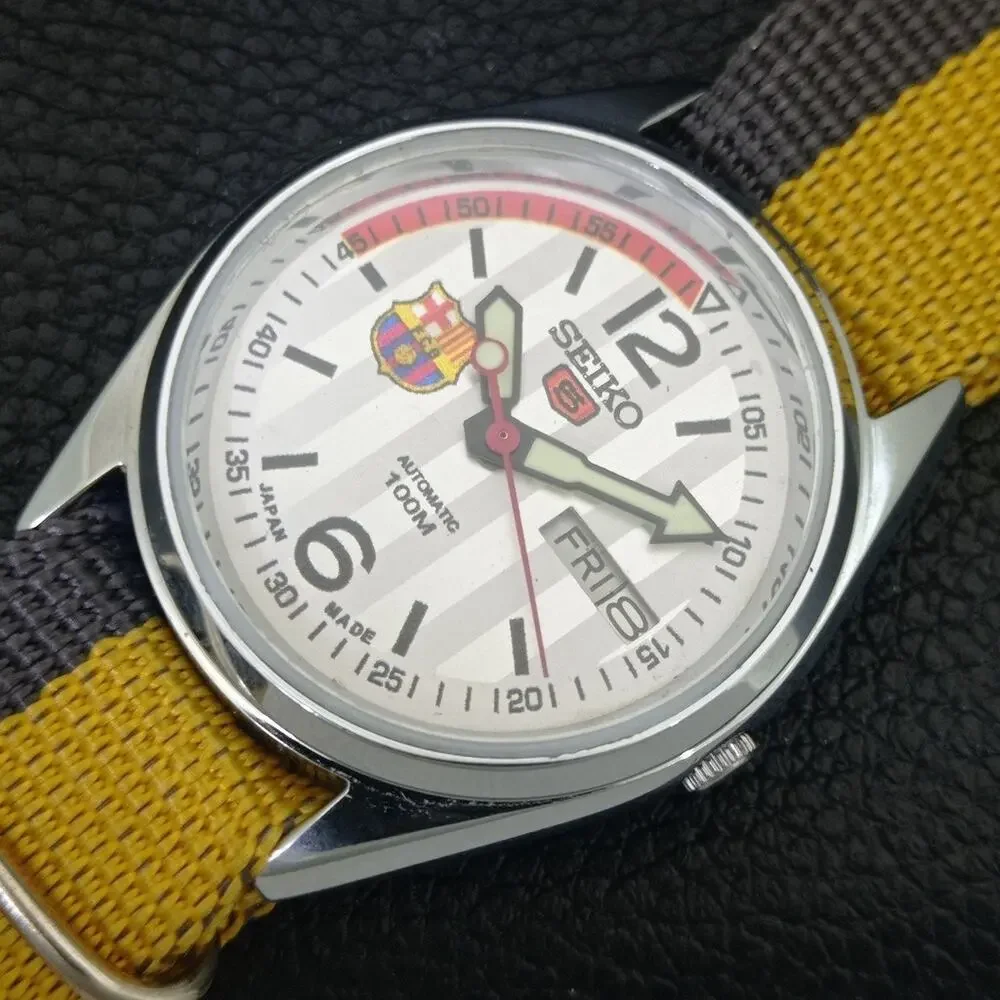 Vintage 1975 FCB Seiko Automatic Mens Silver Watch W/daydate & FCB accents